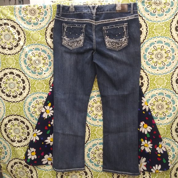 2080 Jeaniemade Size 15/16 Maurices Bell-Bottoms - Picture 2 of 5